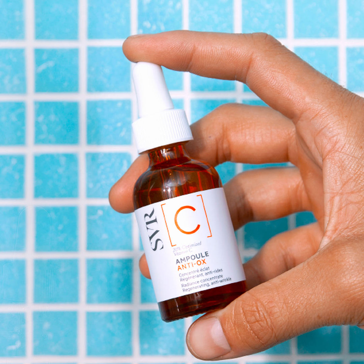 1.4 a b3 c ampoule anti ox 1010416 svr serum a la vitamine c pour une peau eclatante (1)